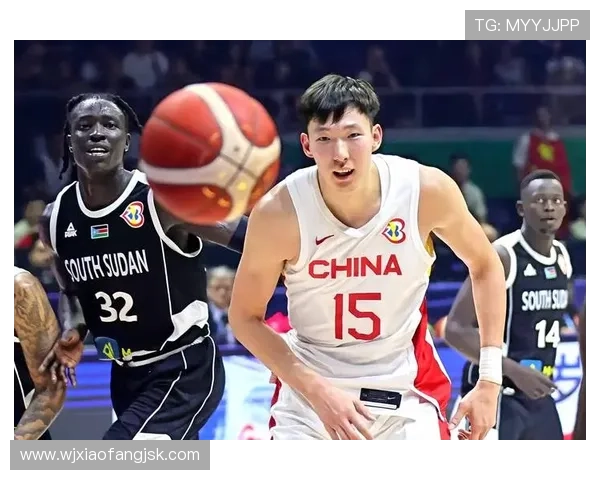 [CBA]周琦挡拆顺下 垫步上篮轻松得分.